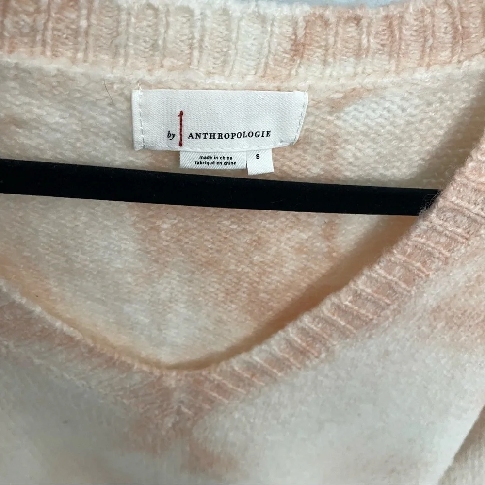 By Anthropologie Maggie Bell Sleeve Oversized V-neck Pullover Sweater.    G68